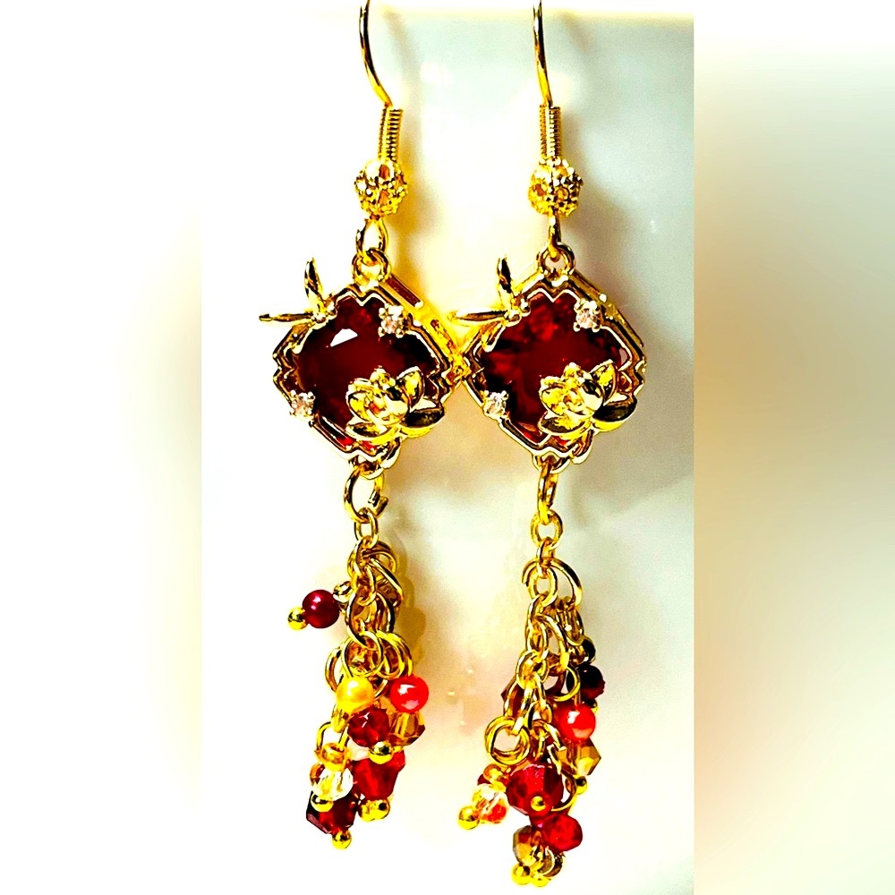 Elegant Gold and Ruby Red 
Red Cluster Dangle Earrings